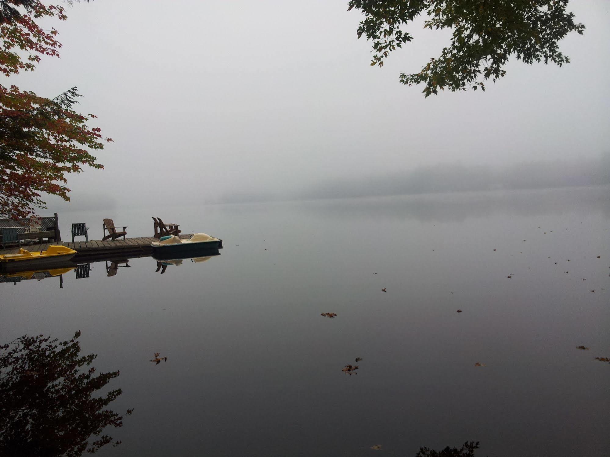 Black Lake Cabins Torrance Buitenkant foto