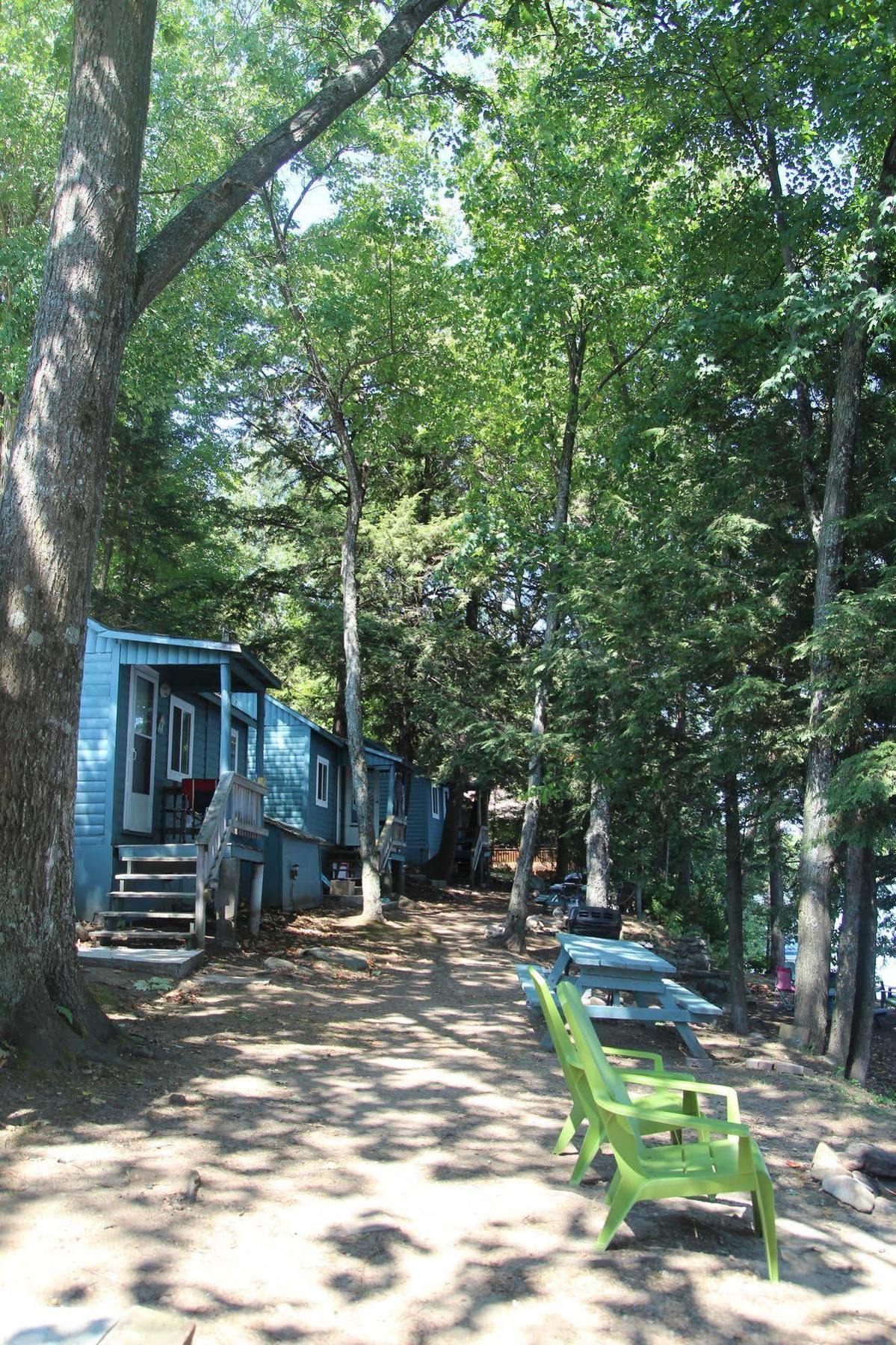 Black Lake Cabins Torrance Buitenkant foto