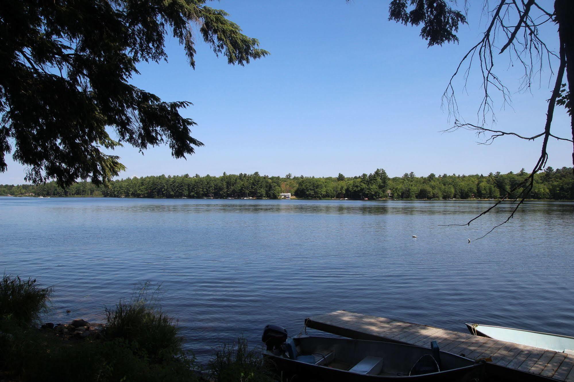 Black Lake Cabins Torrance Buitenkant foto